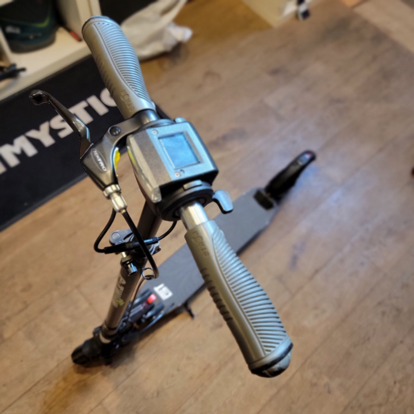 E-Twow  GT SL - 1430km | 700w 48v 10.5Ah  | USED / GRADE B