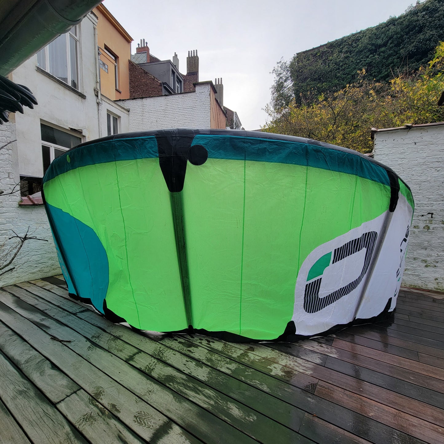 Ozone EDGE 9m VT Kite Only w/bag | USED / GRADE B