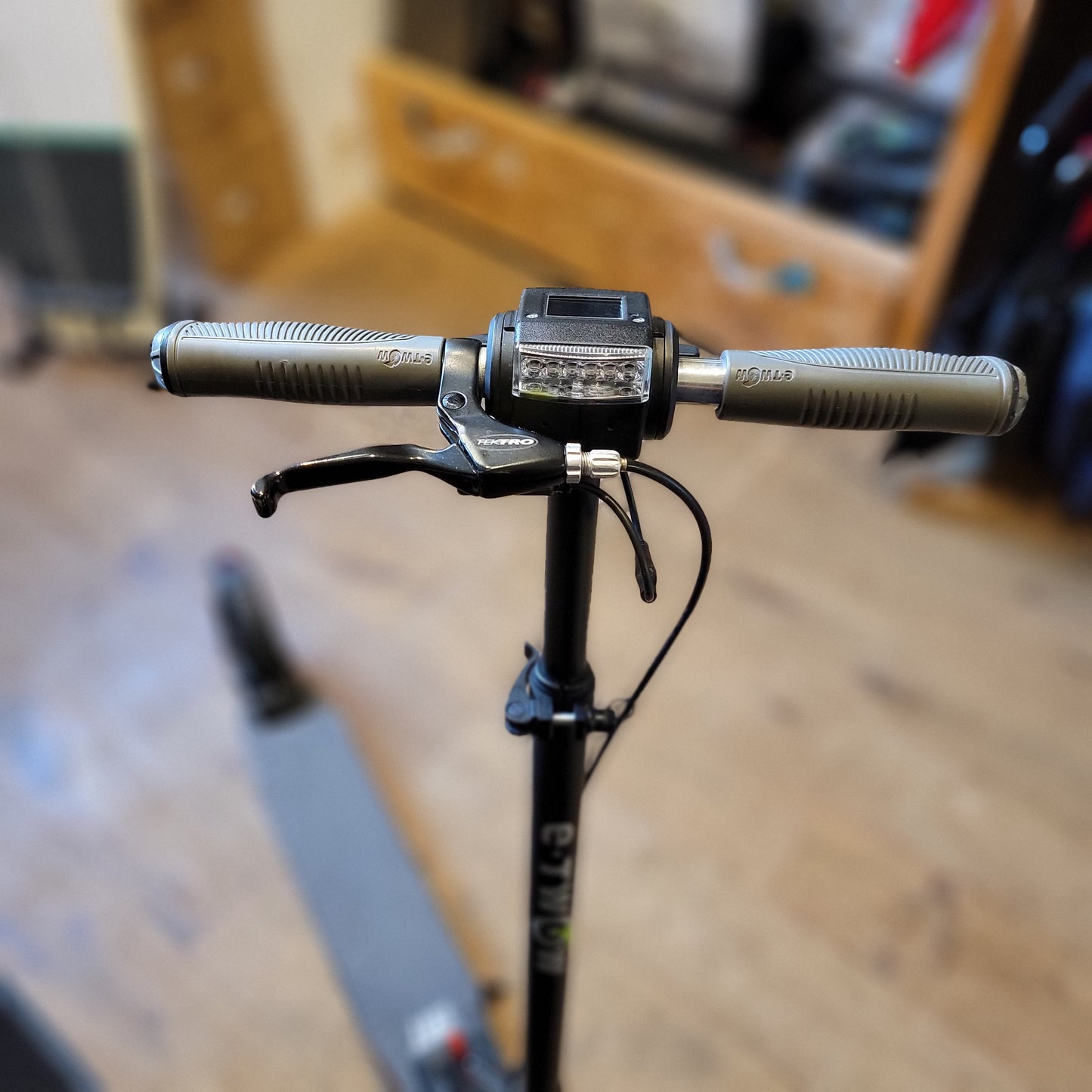 E-Twow  GT SL - 1430km | 700w 48v 10.5Ah  | USED / GRADE B